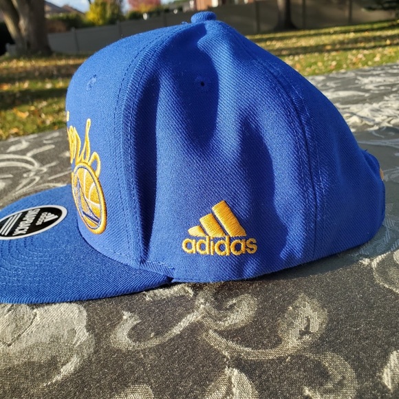 Golden State Warriors SnapBack NWT - Picture 2 of 3